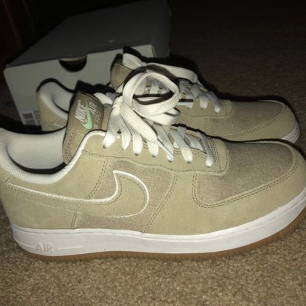 Air Force 1’s - Picture 1 of 4